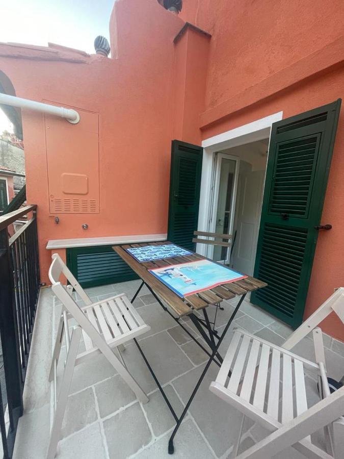 Suite Ventidue - Fronte Mare レーリチ エクステリア 写真